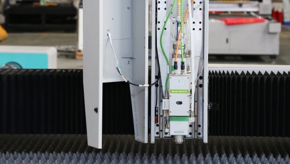 Raytools laser cutting head