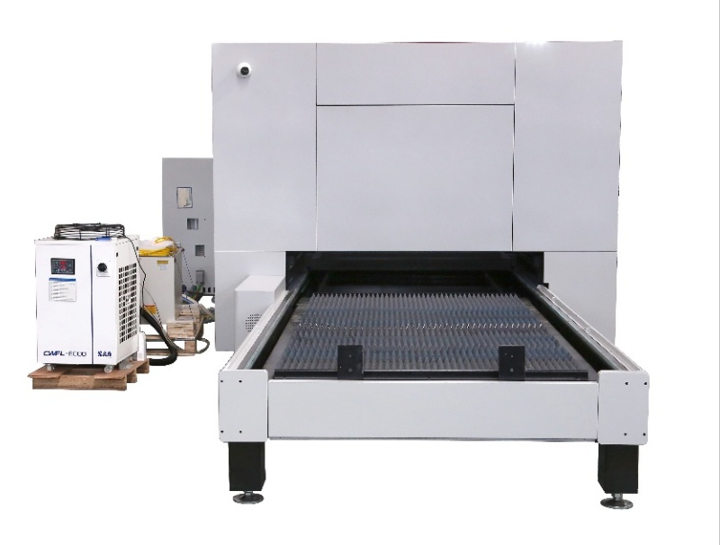 3015 /2040/1560 metal sheet and tube full covered fiber laser cutting machine