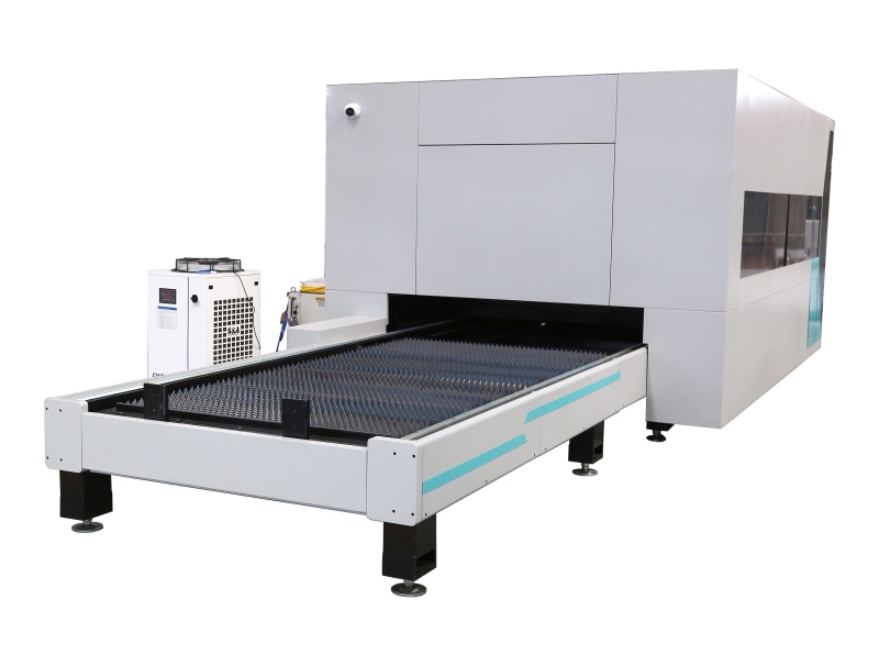 5x10 Fiber Laser Cutter with Fully Enclosed Cover for Metal